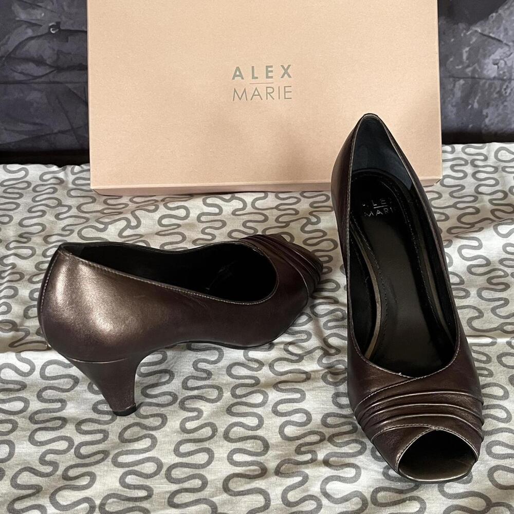Alex Marie Women's Iridescent Brown Pumps